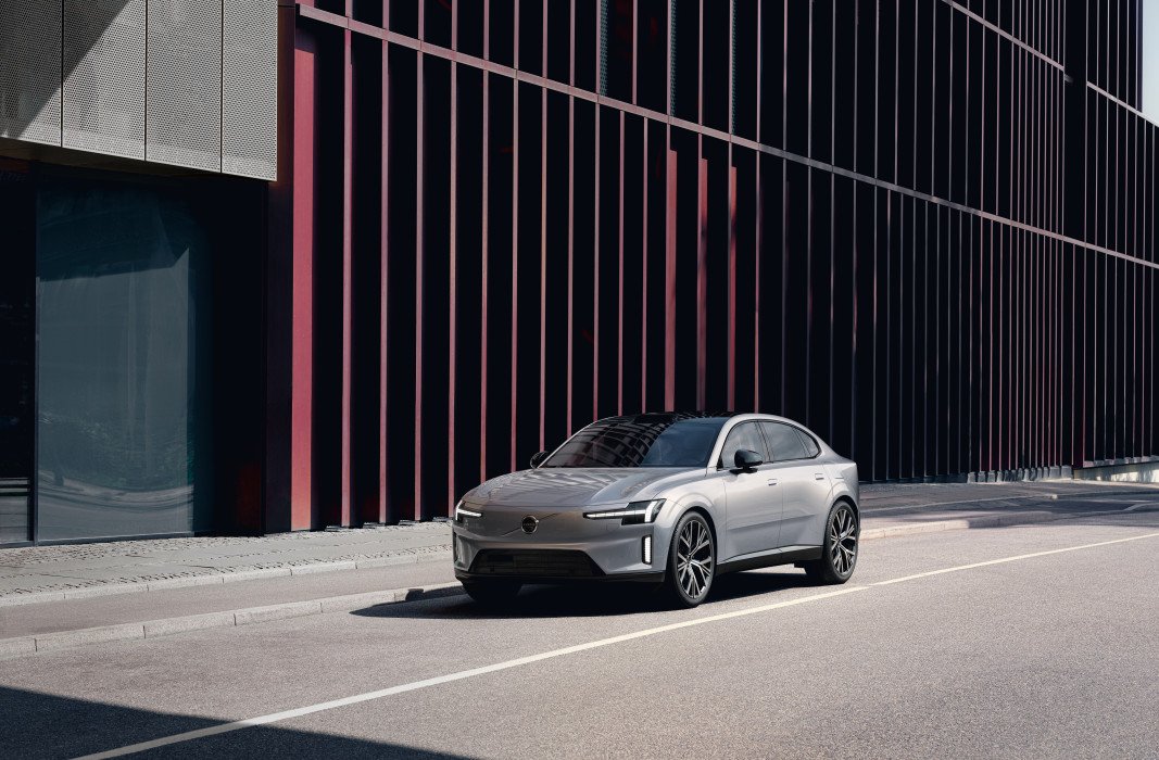 Volvo ES90: ელექტრომობილების ახალი ერა!