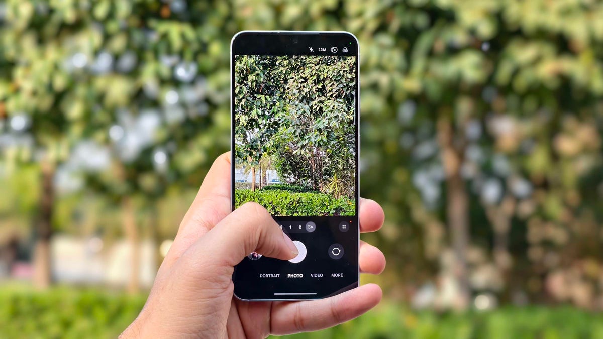 რატომ ვურჩევდი წელს Galaxy S25-ს Ultra-ს ნაცვლად - განსაკუთრებით ამ ფასად