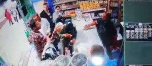 ირანში მამაკაცმა ორ ქალბატონს იოგურტი შეასხა - ვიდეო