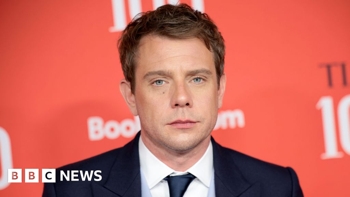 ჯონათან ანდერსონი ტოვებს Loewe-ს კრეატიული დირექტორის პოსტს