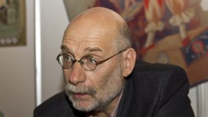 აკუნინის დევნა