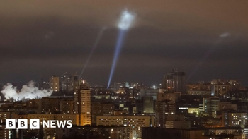 რუსეთი და უკრაინა ურთიერთშეტევებს ახორციელებენ პუტინ-ტრამპის საუბრის შემდეგ