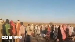 დარფურში, სუდანის არმიას ბაზარზე განხორციელებულ საჰაერო თავდასხმაში ასობით ადამიანის დაღუპვაში ადანაშაულებენ