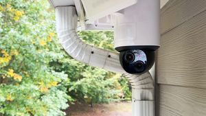 უსაფრთხოების კამერა პროჟექტორით Eufy Security Floodlight Cam E340 მნიშვნელოვნად არის ფასდაკლებული